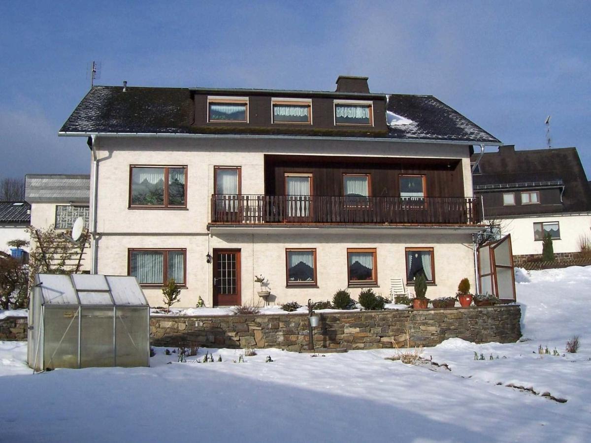 Serene Apartment Near Ski Area In Hesborn Buitenkant foto