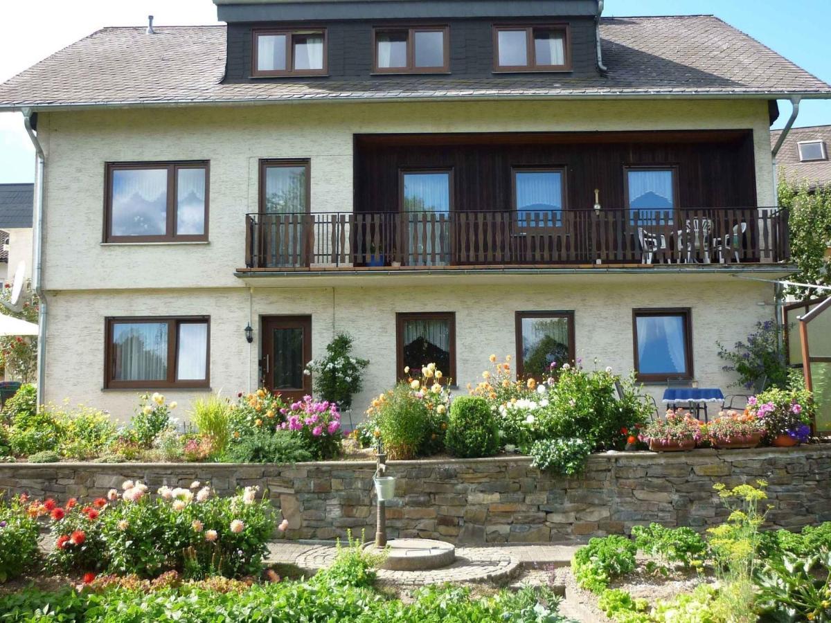 Serene Apartment Near Ski Area In Hesborn Buitenkant foto